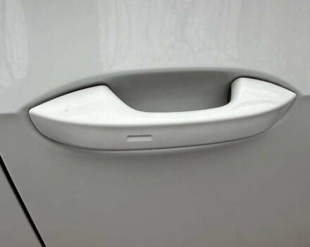 Белый Фольксваген ID.3, объемом двигателя 0 л и пробегом 164 тыс. км за 17000 $, фото 37 на Automoto.ua