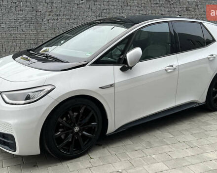 Белый Фольксваген ID.3, объемом двигателя 0 л и пробегом 127 тыс. км за 17499 $, фото 9 на Automoto.ua