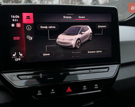 Белый Фольксваген ID.3, объемом двигателя 0 л и пробегом 127 тыс. км за 17499 $, фото 153 на Automoto.ua