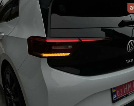 Белый Фольксваген ID.3, объемом двигателя 0 л и пробегом 127 тыс. км за 17499 $, фото 59 на Automoto.ua