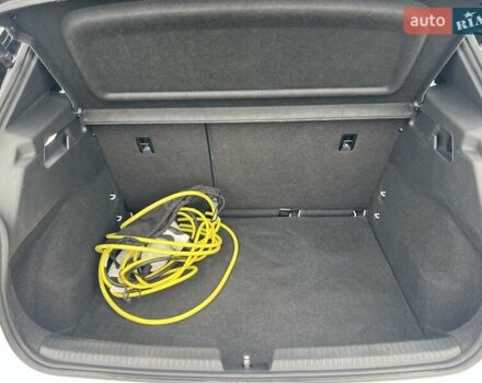 Белый Фольксваген ID.3, объемом двигателя 0 л и пробегом 86 тыс. км за 15499 $, фото 34 на Automoto.ua