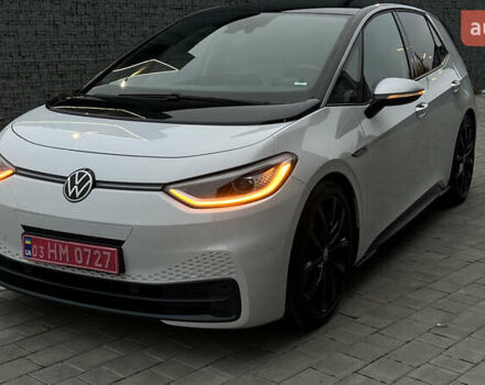 Белый Фольксваген ID.3, объемом двигателя 0 л и пробегом 127 тыс. км за 17499 $, фото 22 на Automoto.ua