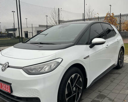 Белый Фольксваген ID.3, объемом двигателя 0 л и пробегом 98 тыс. км за 15899 $, фото 2 на Automoto.ua