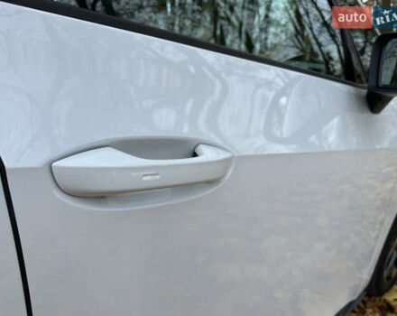 Белый Фольксваген ID.3, объемом двигателя 0 л и пробегом 164 тыс. км за 16500 $, фото 9 на Automoto.ua