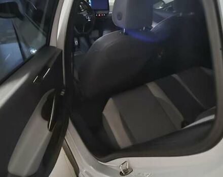 Белый Фольксваген ID.3, объемом двигателя 0 л и пробегом 124 тыс. км за 18000 $, фото 2 на Automoto.ua