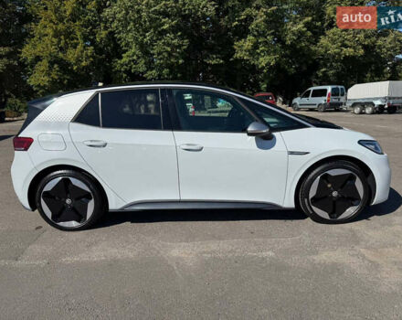 Белый Фольксваген ID.3, объемом двигателя 0 л и пробегом 201 тыс. км за 13199 $, фото 2 на Automoto.ua