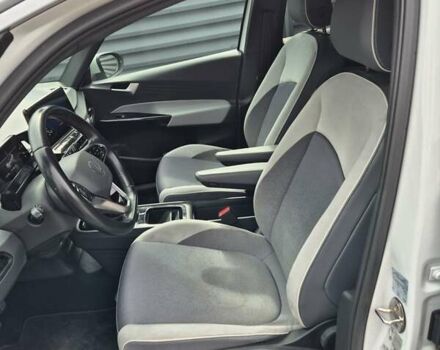 Белый Фольксваген ID.3, объемом двигателя 0 л и пробегом 168 тыс. км за 15900 $, фото 7 на Automoto.ua