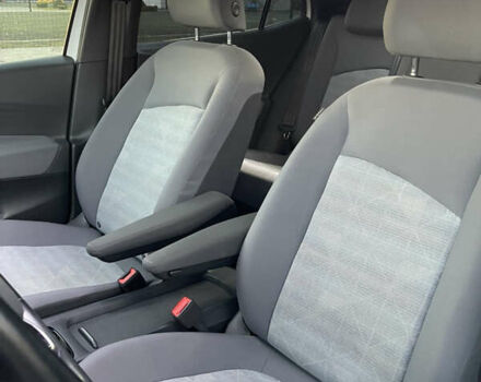 Белый Фольксваген ID.3, объемом двигателя 0 л и пробегом 98 тыс. км за 15899 $, фото 43 на Automoto.ua