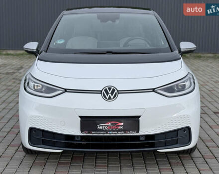 Фольксваген ID.3 2020 в Луцке на Automoto.ua Белый Фольксваген ID.3, объемом двигателя 0 л и пробегом 148 тыс. км за 17500 $, фото 2 на Automoto.ua