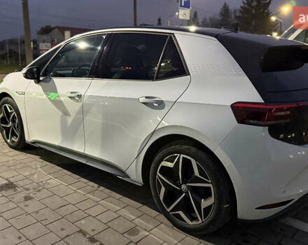 Белый Фольксваген ID.3, объемом двигателя 0 л и пробегом 63 тыс. км за 17900 $, фото 8 на Automoto.ua