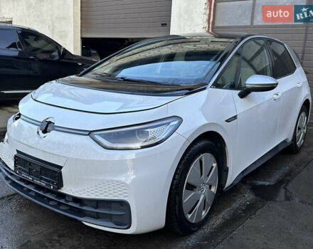 Білий Фольксваген ID.3, об'ємом двигуна 0 л та пробігом 55 тис. км за 12850 $, фото 1 на Automoto.ua