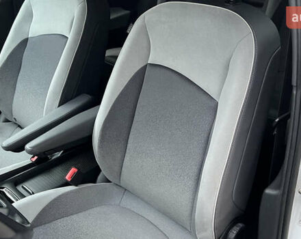 Белый Фольксваген ID.3, объемом двигателя 0 л и пробегом 127 тыс. км за 17499 $, фото 105 на Automoto.ua