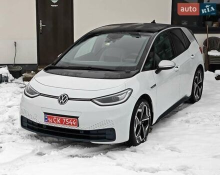 Белый Фольксваген ID.3, объемом двигателя 0 л и пробегом 162 тыс. км за 15400 $, фото 7 на Automoto.ua