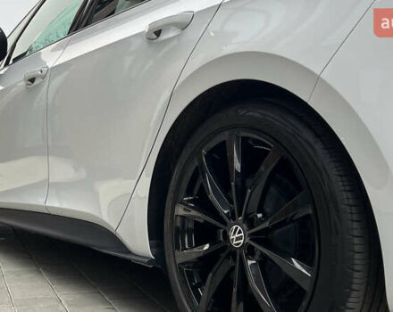Белый Фольксваген ID.3, объемом двигателя 0 л и пробегом 127 тыс. км за 17499 $, фото 37 на Automoto.ua