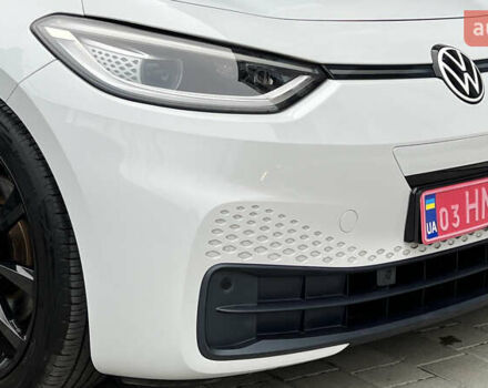 Белый Фольксваген ID.3, объемом двигателя 0 л и пробегом 127 тыс. км за 17499 $, фото 24 на Automoto.ua