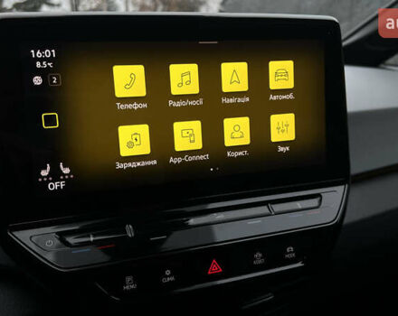 Белый Фольксваген ID.3, объемом двигателя 0 л и пробегом 127 тыс. км за 17499 $, фото 140 на Automoto.ua