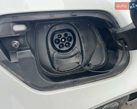 Белый Фольксваген ID.3, объемом двигателя 0 л и пробегом 86 тыс. км за 15499 $, фото 7 на Automoto.ua