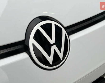 Белый Фольксваген ID.3, объемом двигателя 0 л и пробегом 127 тыс. км за 17499 $, фото 29 на Automoto.ua