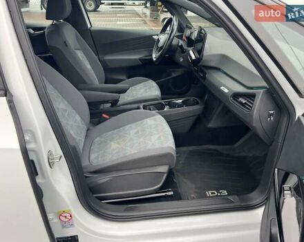 Белый Фольксваген ID.3, объемом двигателя 0 л и пробегом 86 тыс. км за 15499 $, фото 27 на Automoto.ua