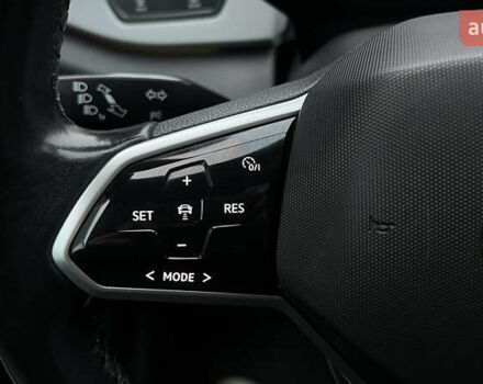 Белый Фольксваген ID.3, объемом двигателя 0 л и пробегом 127 тыс. км за 17499 $, фото 111 на Automoto.ua