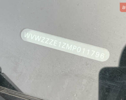 Белый Фольксваген ID.3, объемом двигателя 0 л и пробегом 127 тыс. км за 17499 $, фото 33 на Automoto.ua