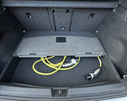 Фольксваген ID.3 2020 в Ивано-Франковске на Automoto.ua Белый Фольксваген ID.3, объемом двигателя 0 л и пробегом 165 тыс. км за 16800 $, фото 6 на Automoto.ua