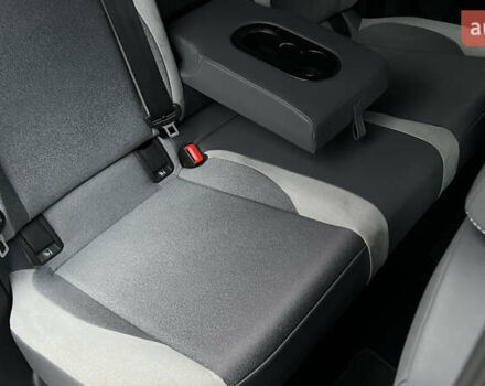 Белый Фольксваген ID.3, объемом двигателя 0 л и пробегом 127 тыс. км за 17499 $, фото 82 на Automoto.ua