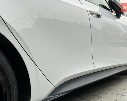 Белый Фольксваген ID.3, объемом двигателя 0 л и пробегом 127 тыс. км за 17499 $, фото 45 на Automoto.ua