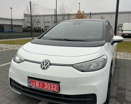 Белый Фольксваген ID.3, объемом двигателя 0 л и пробегом 98 тыс. км за 15899 $, фото 1 на Automoto.ua