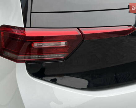 Белый Фольксваген ID.3, объемом двигателя 0 л и пробегом 127 тыс. км за 17499 $, фото 56 на Automoto.ua