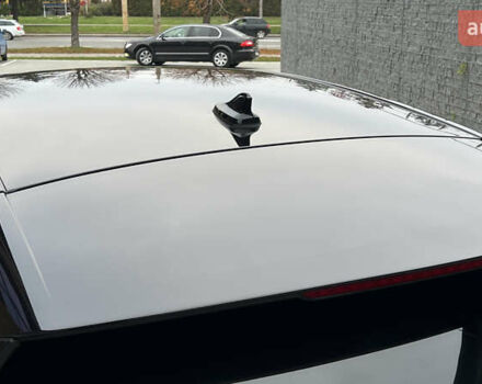 Белый Фольксваген ID.3, объемом двигателя 0 л и пробегом 127 тыс. км за 17499 $, фото 54 на Automoto.ua