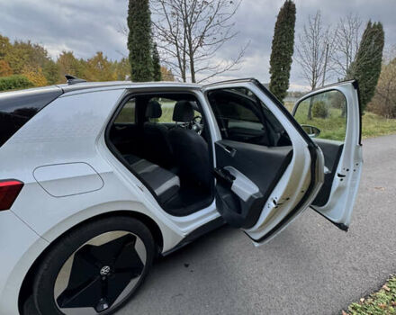 Фольксваген ID.3 2020 в Ивано-Франковске на Automoto.ua Белый Фольксваген ID.3, объемом двигателя 0 л и пробегом 165 тыс. км за 16800 $, фото 9 на Automoto.ua