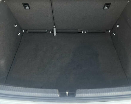 Белый Фольксваген ID.3, объемом двигателя 0 л и пробегом 98 тыс. км за 15899 $, фото 22 на Automoto.ua