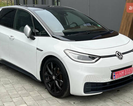 Белый Фольксваген ID.3, объемом двигателя 0 л и пробегом 127 тыс. км за 17499 $, фото 12 на Automoto.ua