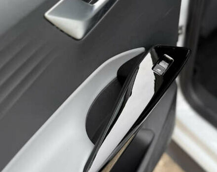 Белый Фольксваген ID.3, объемом двигателя 0 л и пробегом 160 тыс. км за 15800 $, фото 20 на Automoto.ua