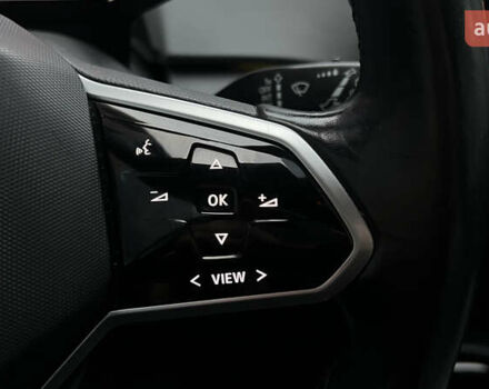 Белый Фольксваген ID.3, объемом двигателя 0 л и пробегом 127 тыс. км за 17499 $, фото 113 на Automoto.ua