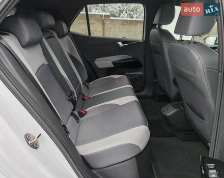 Белый Фольксваген ID.3, объемом двигателя 0 л и пробегом 162 тыс. км за 15400 $, фото 27 на Automoto.ua