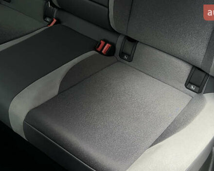 Белый Фольксваген ID.3, объемом двигателя 0 л и пробегом 127 тыс. км за 17499 $, фото 75 на Automoto.ua