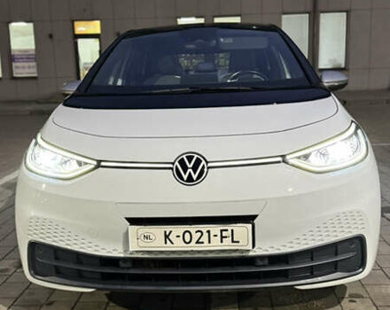 Белый Фольксваген ID.3, объемом двигателя 0 л и пробегом 63 тыс. км за 17900 $, фото 4 на Automoto.ua