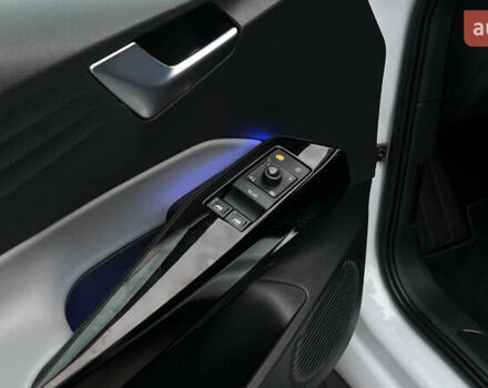 Белый Фольксваген ID.3, объемом двигателя 0 л и пробегом 127 тыс. км за 17499 $, фото 102 на Automoto.ua