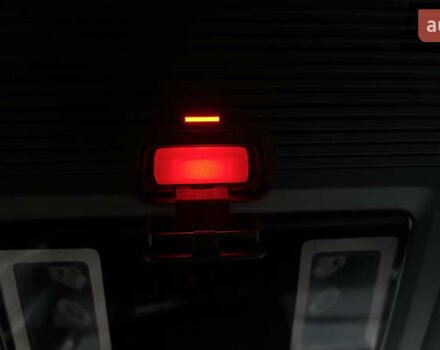 Белый Фольксваген ID.3, объемом двигателя 0 л и пробегом 127 тыс. км за 17499 $, фото 136 на Automoto.ua