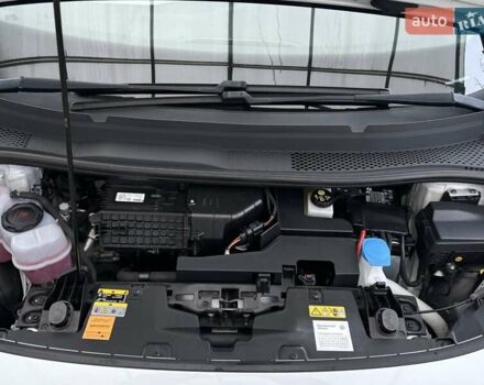 Білий Фольксваген ID.3, об'ємом двигуна 0 л та пробігом 200 тис. км за 13999 $, фото 18 на Automoto.ua