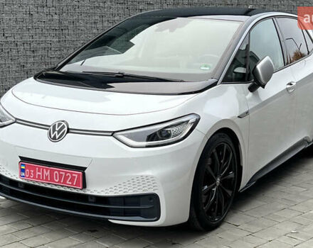 Белый Фольксваген ID.3, объемом двигателя 0 л и пробегом 127 тыс. км за 17499 $, фото 10 на Automoto.ua