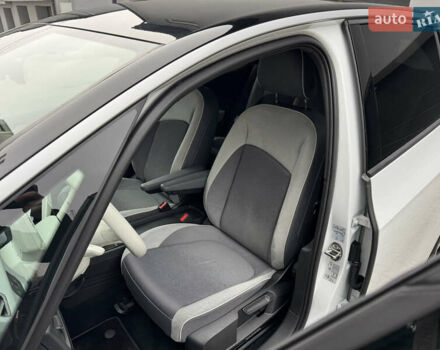 Білий Фольксваген ID.3, об'ємом двигуна 0 л та пробігом 84 тис. км за 17400 $, фото 44 на Automoto.ua