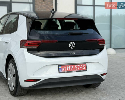 Білий Фольксваген ID.3, об'ємом двигуна 0 л та пробігом 119 тис. км за 15999 $, фото 15 на Automoto.ua