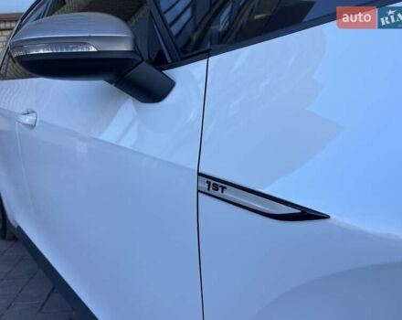 Білий Фольксваген ID.3, об'ємом двигуна 0 л та пробігом 120 тис. км за 16990 $, фото 6 на Automoto.ua