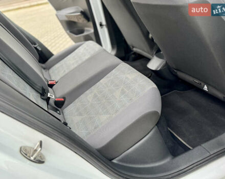 Фольксваген ID.3 2021 в Дрогобыче на Automoto.ua Белый Фольксваген ID.3, объемом двигателя 0 л и пробегом 183 тыс. км за 14350 $, фото 60 на Automoto.ua