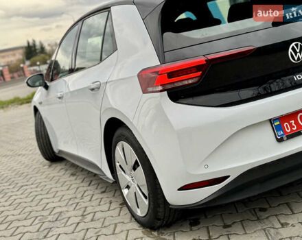 Фольксваген ID.3 2021 в Дрогобыче на Automoto.ua Белый Фольксваген ID.3, объемом двигателя 0 л и пробегом 183 тыс. км за 14350 $, фото 23 на Automoto.ua
