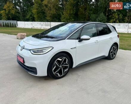 Белый Фольксваген ID.3, объемом двигателя 0 л и пробегом 138 тыс. км за 18500 $, фото 1 на Automoto.ua