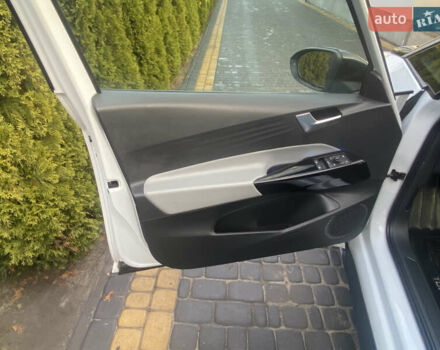 Белый Фольксваген ID.3, объемом двигателя 0 л и пробегом 54 тыс. км за 16000 $, фото 23 на Automoto.ua